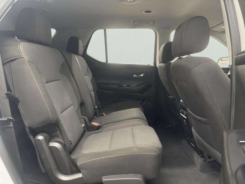 2021 Chevrolet Traverse AWD 4dr LS w/1LS - 22985460 - 18