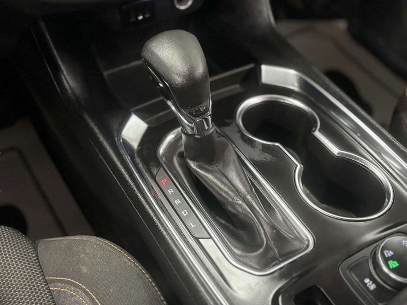 2021 Chevrolet Traverse AWD 4dr LS w/1LS - 22985460 - 28