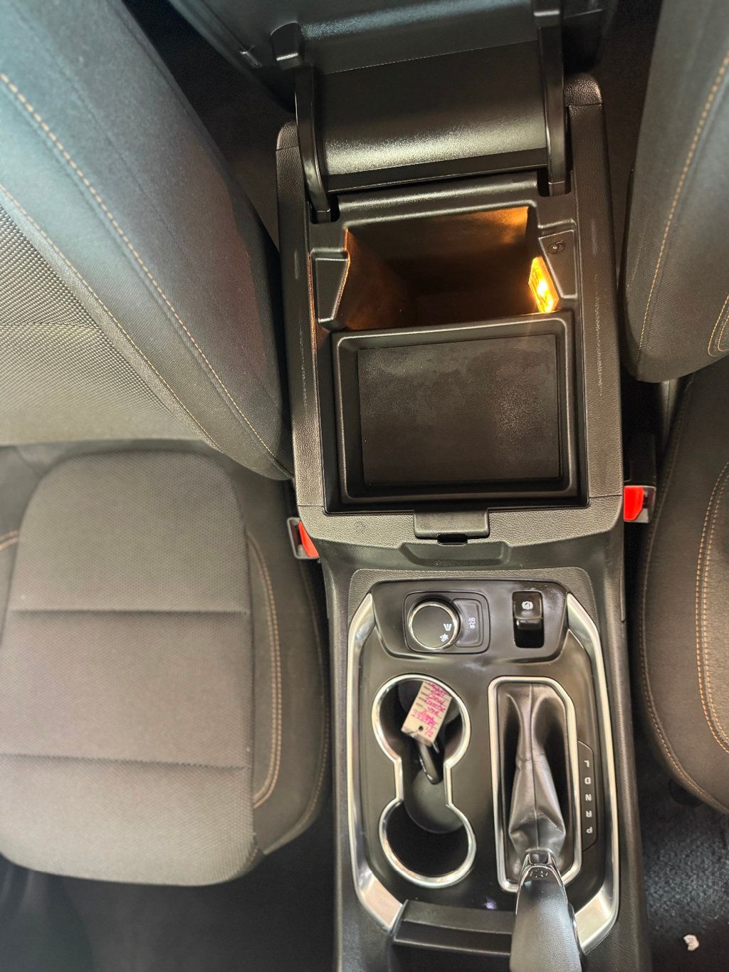 2021 Chevrolet Traverse FWD 4dr LS w/1LS - 22897913 - 25