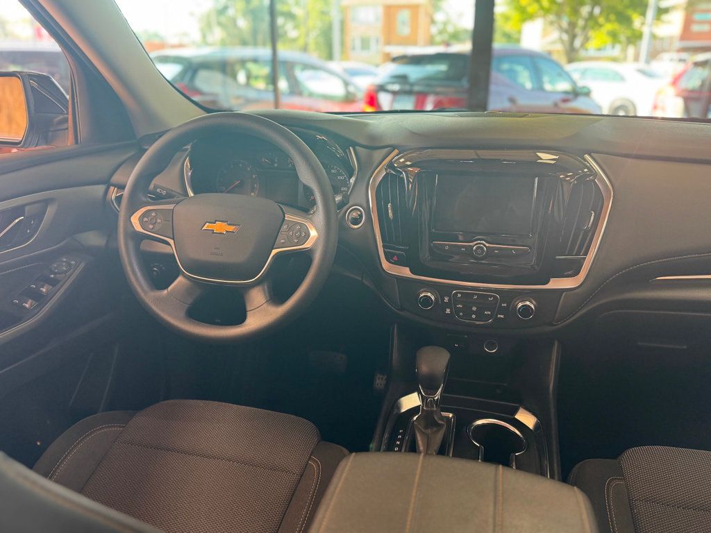 2021 Chevrolet Traverse FWD 4dr LS w/1LS - 22897913 - 26