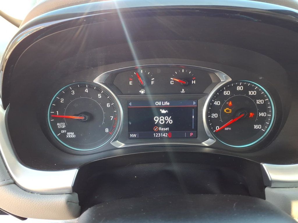 2021 Chevrolet Traverse FWD 4dr LT Leather - 23001664 - 9