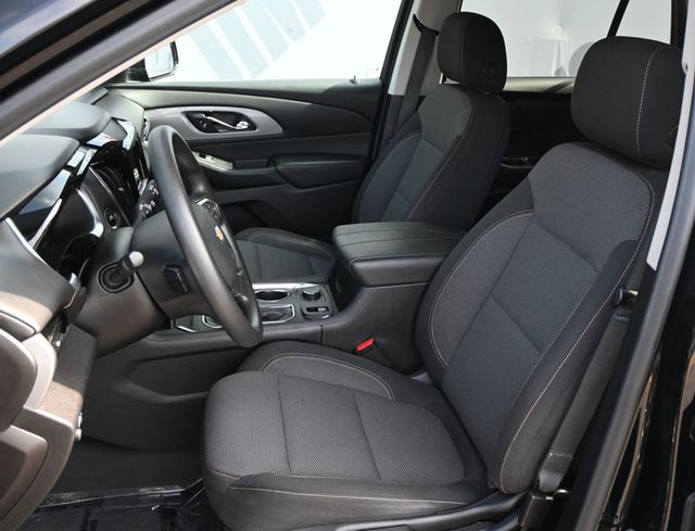 2021 Chevrolet Traverse LS - 23049277 - 16