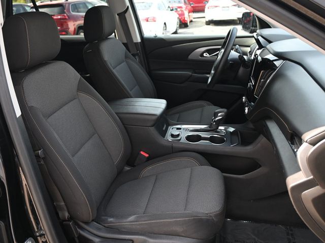 2021 Chevrolet Traverse LS - 23049277 - 19