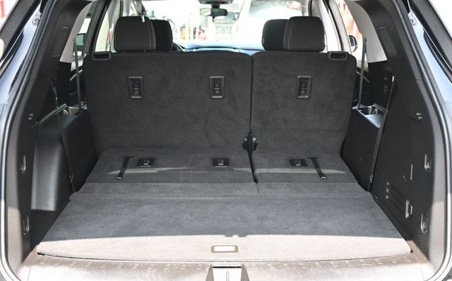 2021 Chevrolet Traverse LS - 23049277 - 21