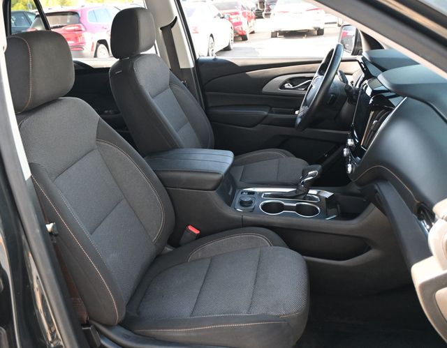 2021 Chevrolet Traverse LT - 23050206 - 17