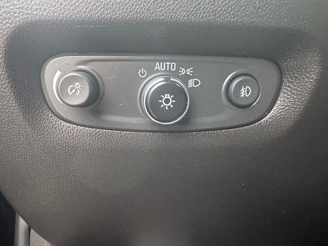 2021 Chevrolet Traverse LT - 22961133 - 17