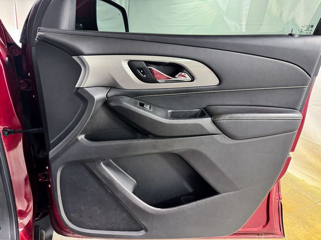 2021 Chevrolet Traverse LT - 23028937 - 17