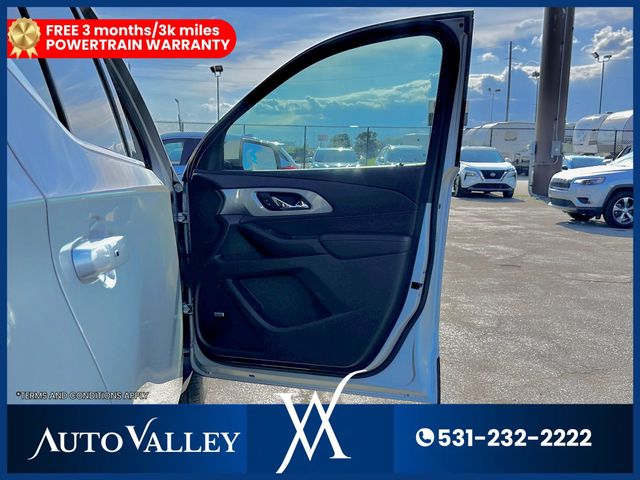 2021 Chevrolet Traverse LT Sport Utility 4D - 22939063 - 15