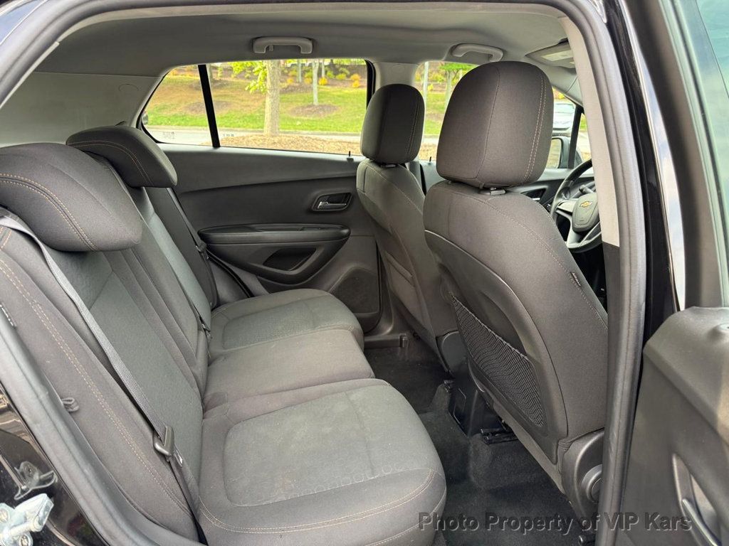 2021 Chevrolet Trax AWD 4dr LS - 23026168 - 13