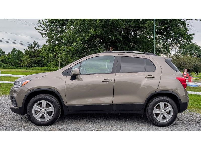 2021 Chevrolet Trax LT photo 4