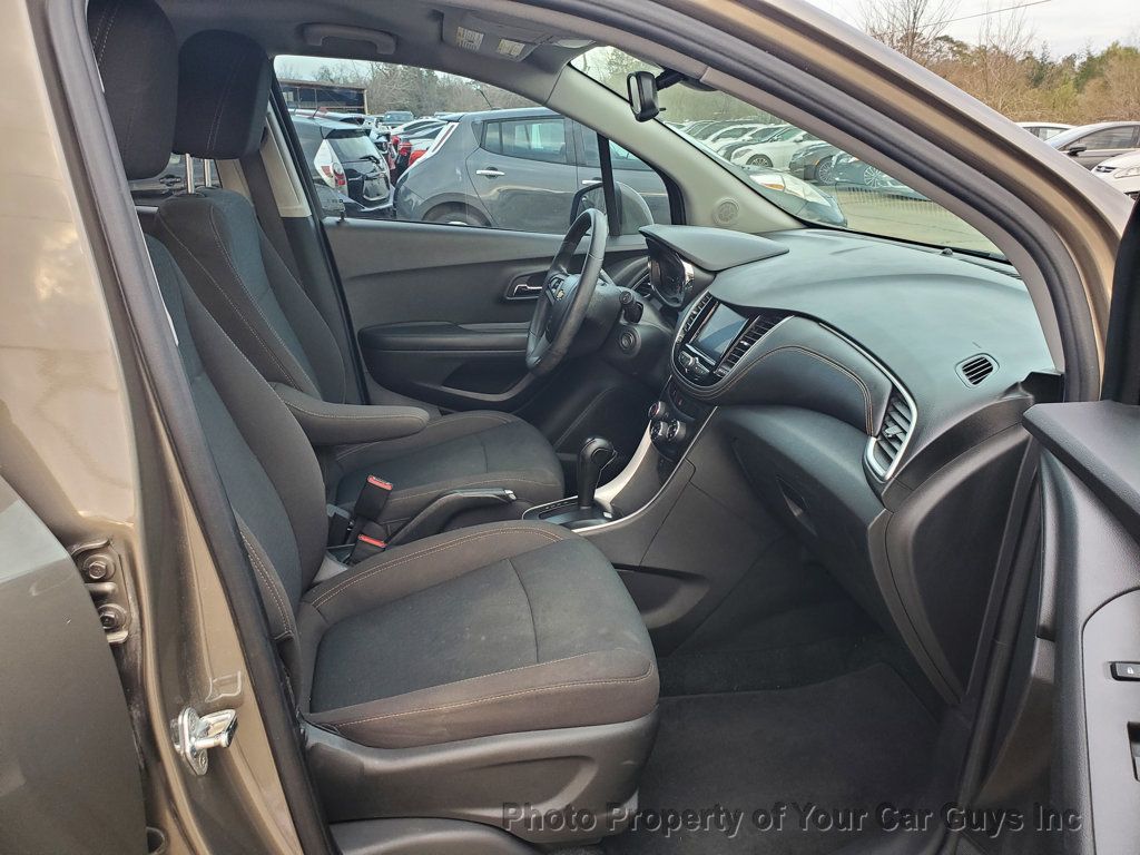 2021 Chevrolet Trax FWD 4dr LS - 22984706 - 22