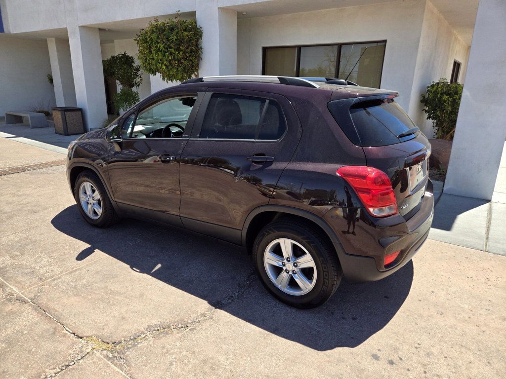 2021 Chevrolet Trax FWD 4dr LT - 22596999 - 2