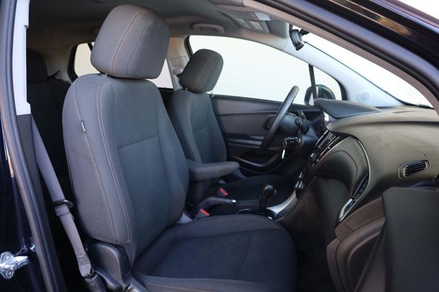 2021 Chevrolet Trax LS - 23093850 - 25