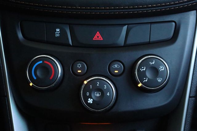 2021 Chevrolet Trax LS - 23093850 - 39