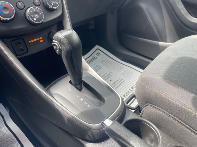 2021 CHEVROLET TRAX LS - 23085358 - 18