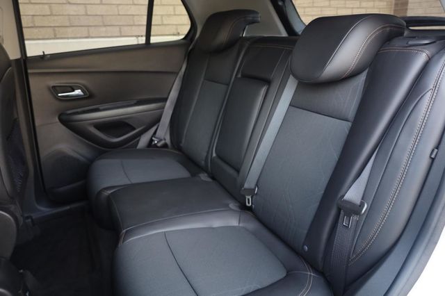 2021 Chevrolet Trax LT - 23046425 - 19