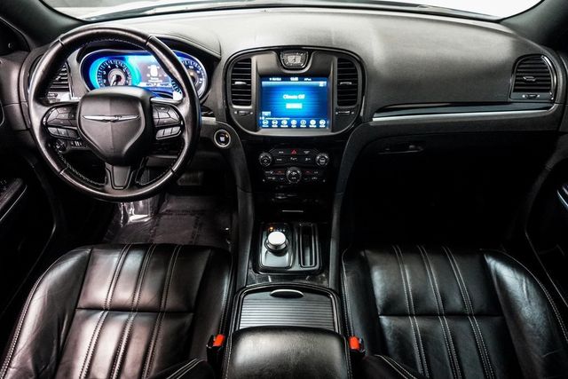 2021 Chrysler 300 300S RWD - 22981953 - 10