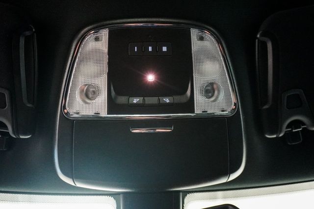 2021 Chrysler 300 300S RWD - 22981953 - 28