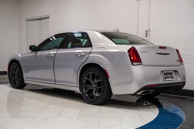 2021 Chrysler 300 300S RWD - 22981953 - 33