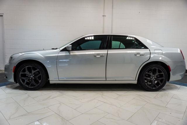 2021 Chrysler 300 300S RWD - 22981953 - 34