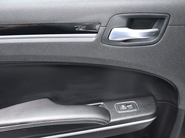 2021 Chrysler 300 300S RWD - 23027567 - 13
