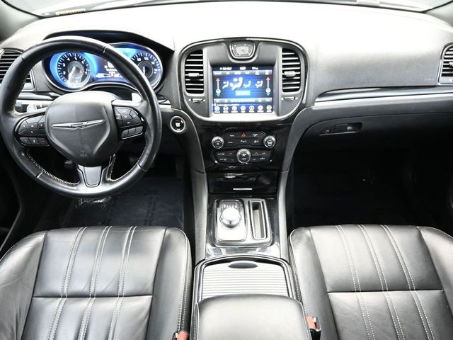 2021 Chrysler 300 300S RWD - 23027567 - 16
