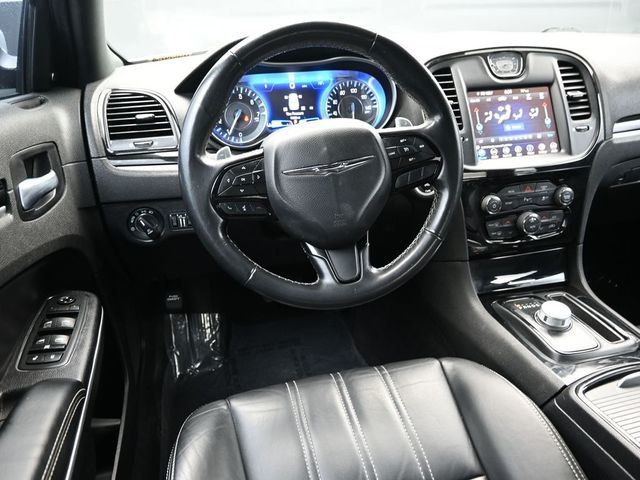 2021 Chrysler 300 300S RWD - 23032989 - 17
