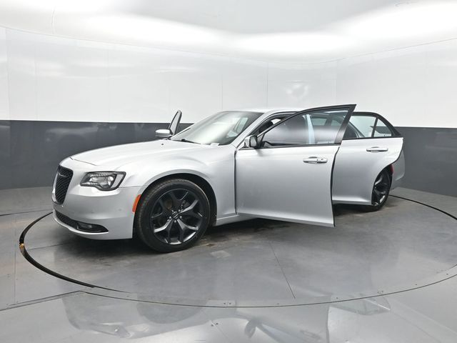 2021 Chrysler 300 300S RWD - 23032989 - 33