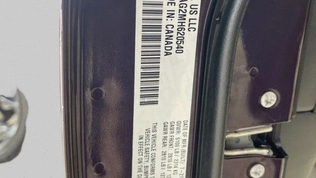 2021 Chrysler 300 Touring RWD - 22999982 - 16