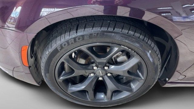 2021 Chrysler 300 Touring RWD - 22999982 - 22