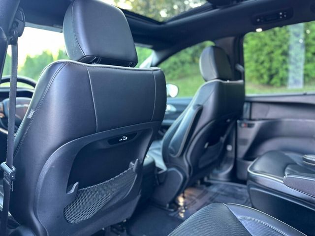 2021 Chrysler Pacifica Hybrid Limited FWD - 22910879 - 18