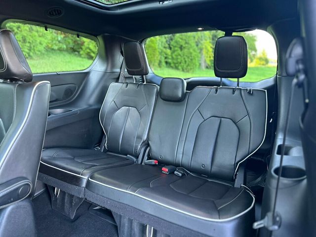 2021 Chrysler Pacifica Hybrid Limited FWD - 22910879 - 22