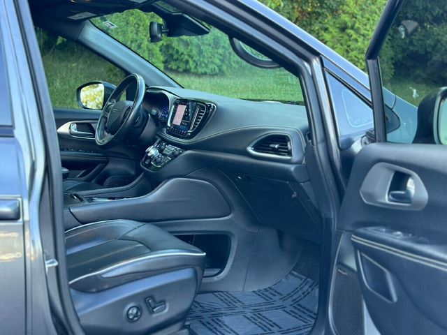 2021 Chrysler Pacifica Hybrid Limited FWD - 22910879 - 27