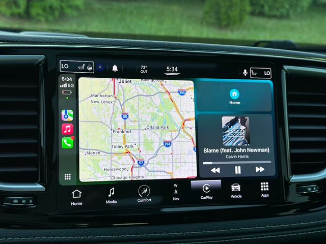 2021 Chrysler Pacifica Hybrid Limited FWD - 22910879 - 39