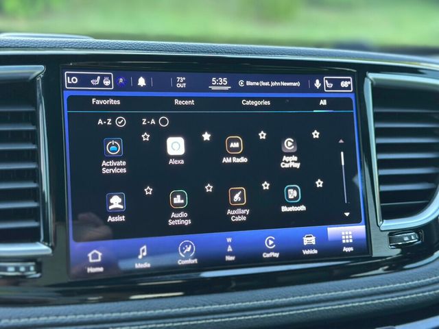 2021 Chrysler Pacifica Hybrid Limited FWD - 22910879 - 46