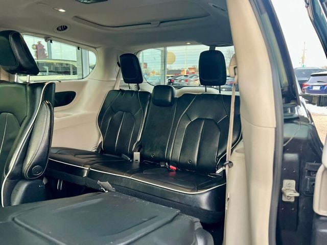 2021 Chrysler Pacifica Hybrid Limited FWD - 22953264 - 13