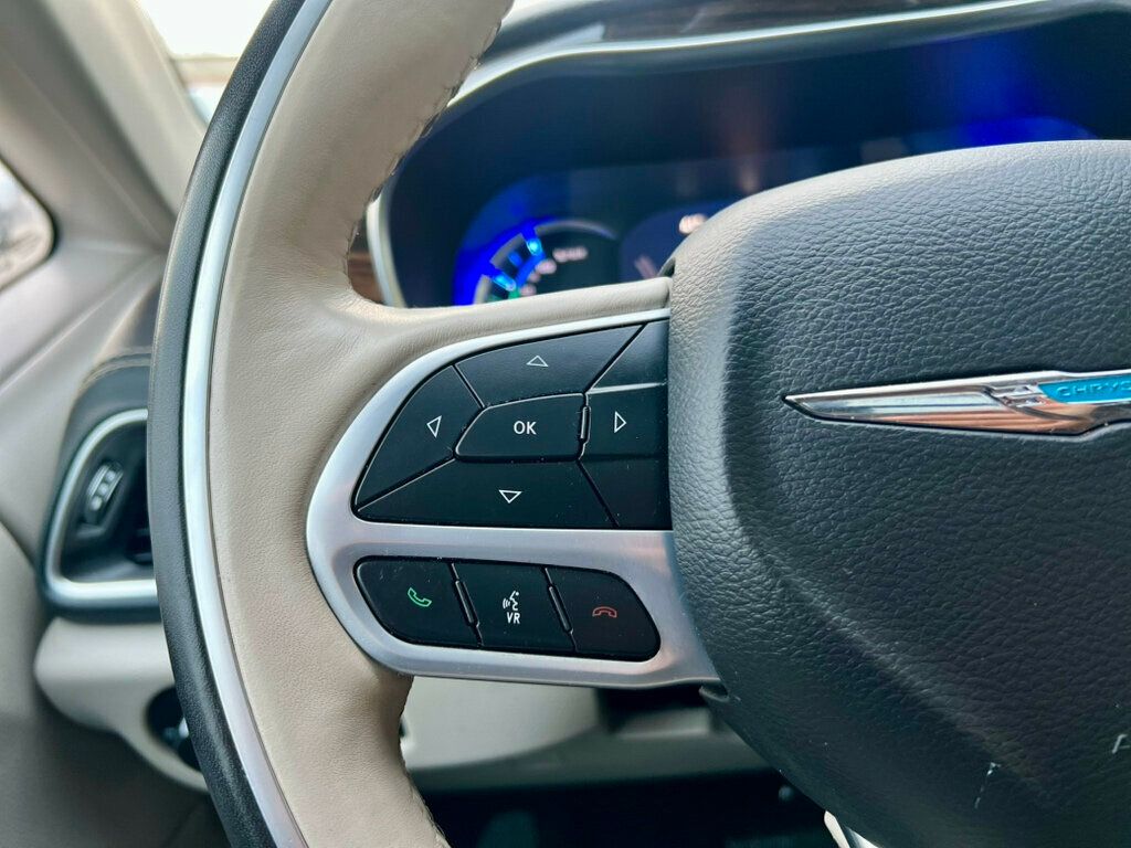 2021 Chrysler Pacifica Hybrid Limited FWD - 22953264 - 17
