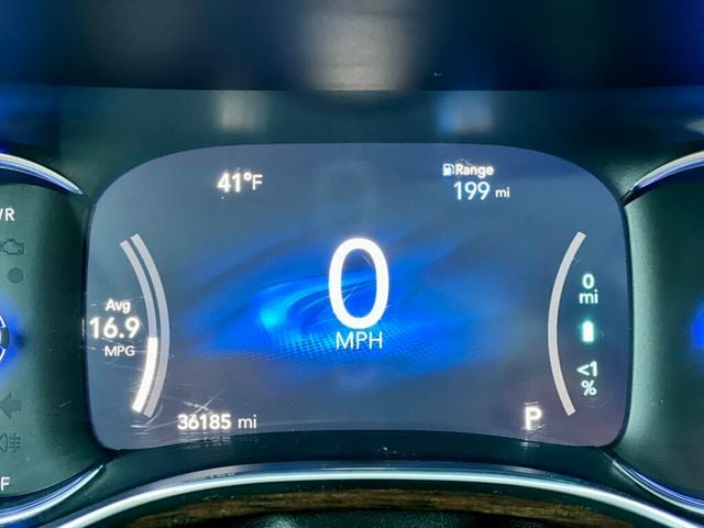 2021 Chrysler Pacifica Hybrid Limited FWD - 22953264 - 19