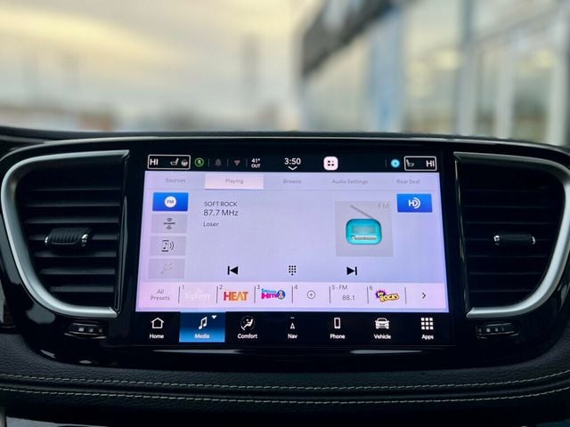 2021 Chrysler Pacifica Hybrid Limited FWD - 22953264 - 22