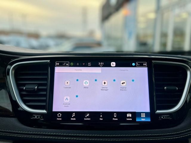 2021 Chrysler Pacifica Hybrid Limited FWD - 22953264 - 27