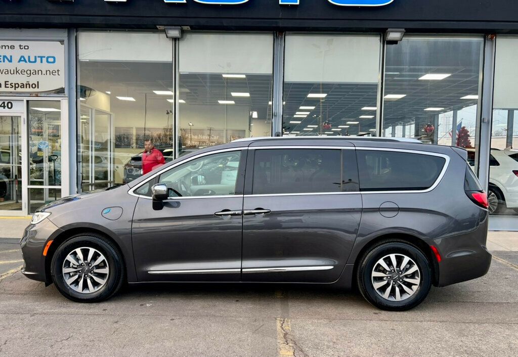 2021 Chrysler Pacifica Hybrid Limited FWD - 22953264 - 48