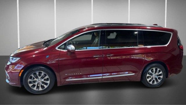 2021 Chrysler Pacifica Hybrid Pinnacle - 23024646 - 10