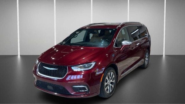 2021 Chrysler Pacifica Hybrid Pinnacle - 23024646 - 11