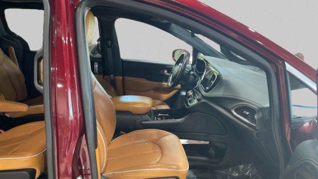 2021 Chrysler Pacifica Hybrid Pinnacle - 23024646 - 17