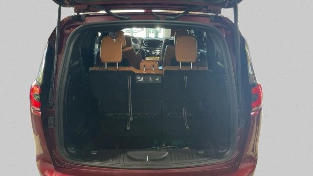 2021 Chrysler Pacifica Hybrid Pinnacle - 23024646 - 18