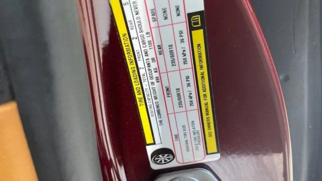 2021 Chrysler Pacifica Hybrid Pinnacle - 23024646 - 19