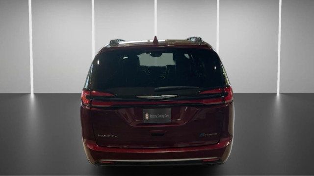 2021 Chrysler Pacifica Hybrid Pinnacle - 23024646 - 8