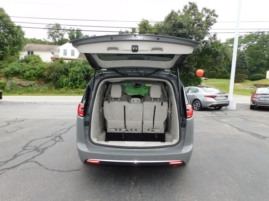 2021 Chrysler Pacifica Hybrid Touring L - 22523760 - 7