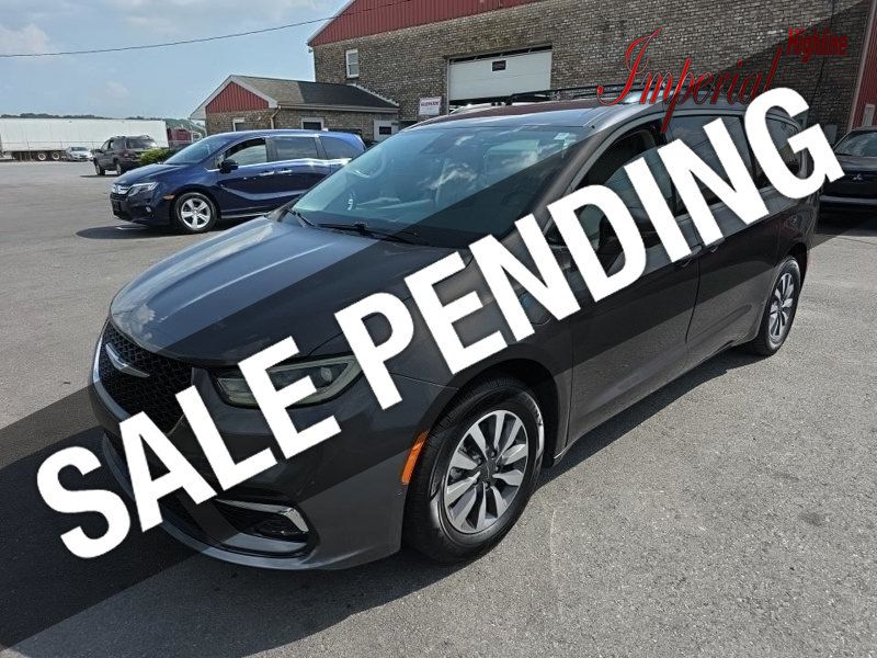 2021 Chrysler Pacifica Hybrid Touring L FWD - 23049078 | Video 1