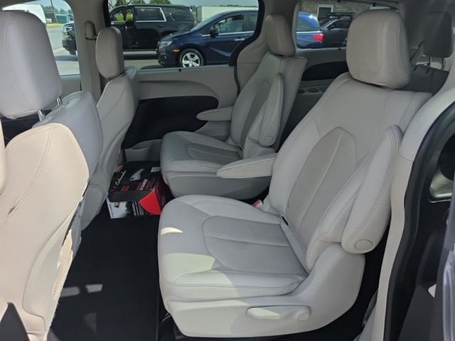 2021 Chrysler Pacifica Hybrid Touring L FWD - 23049078 - 14